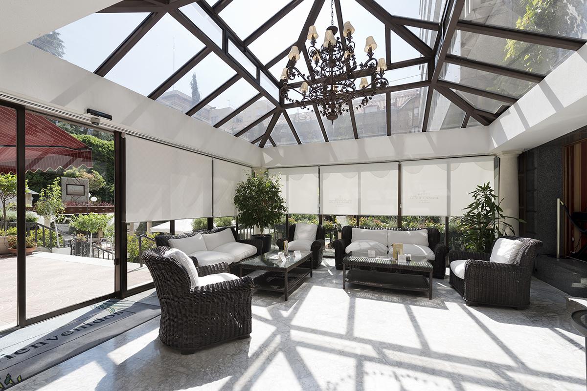 Hotel Miguel Angel Madrid Exterior foto Interior of a conservatory