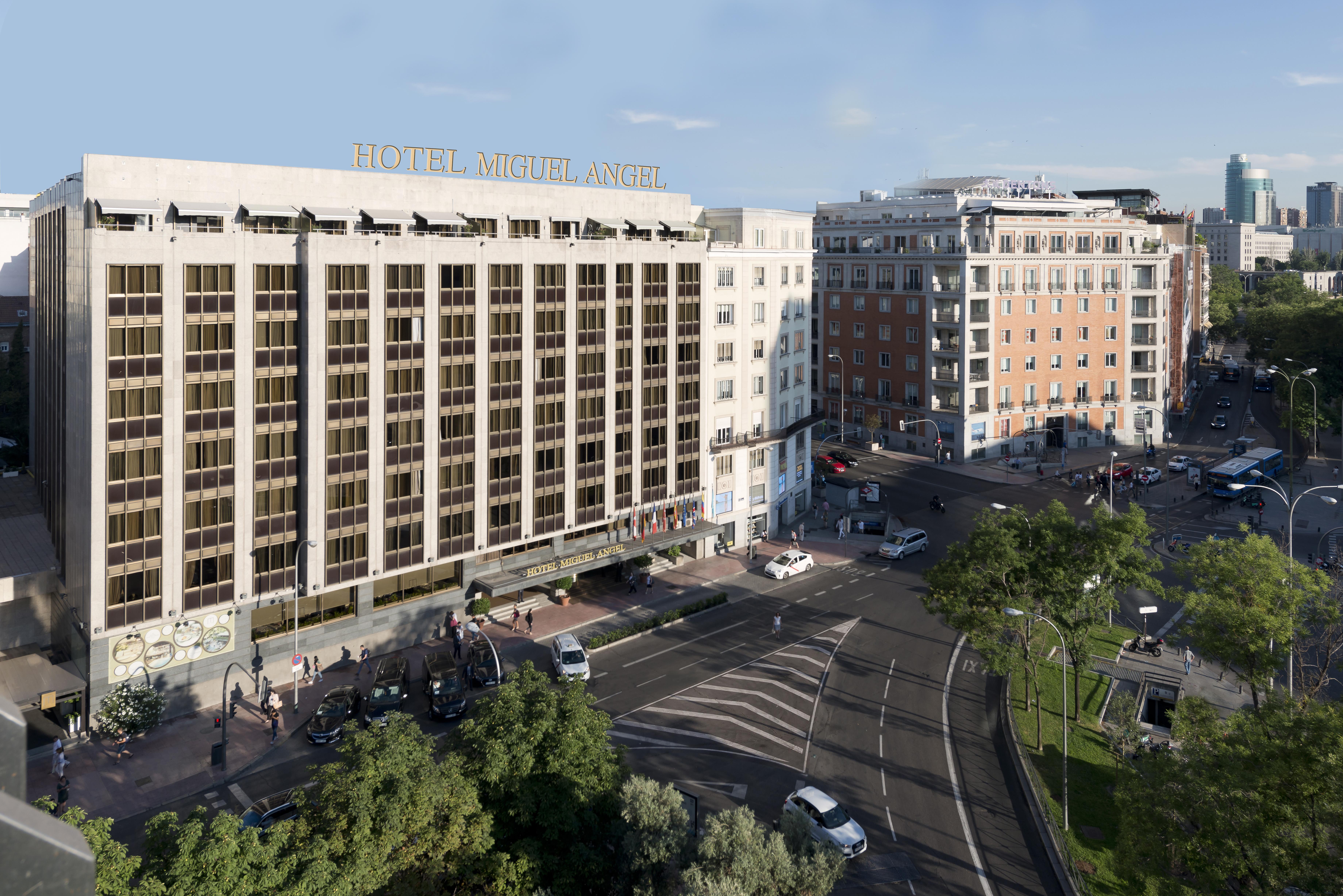 Hotel Miguel Angel Madrid Exterior foto The building of the university library